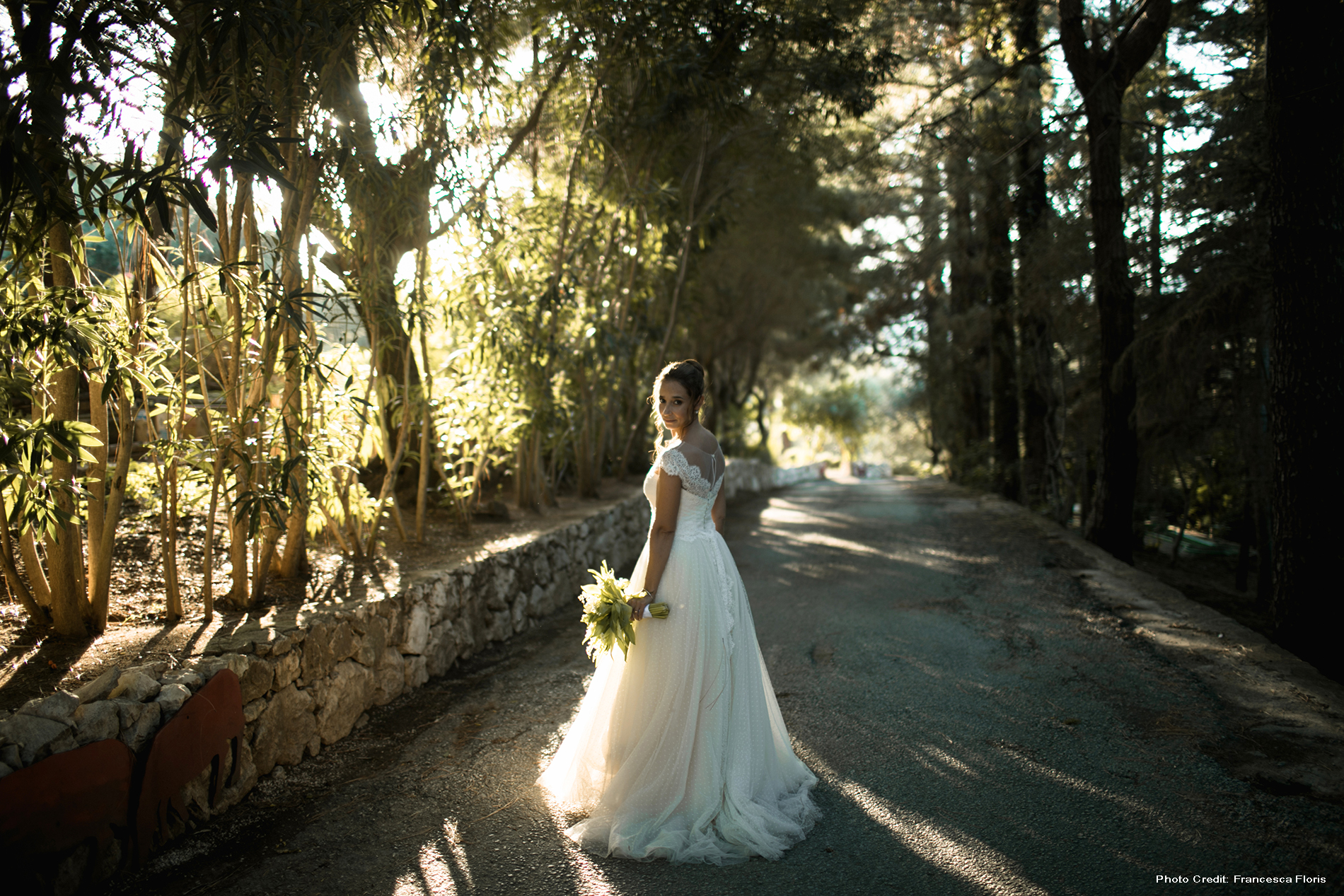 Abito da sposa boho chic: 40 ispirazioni per un matrimonio romantico e  naturale